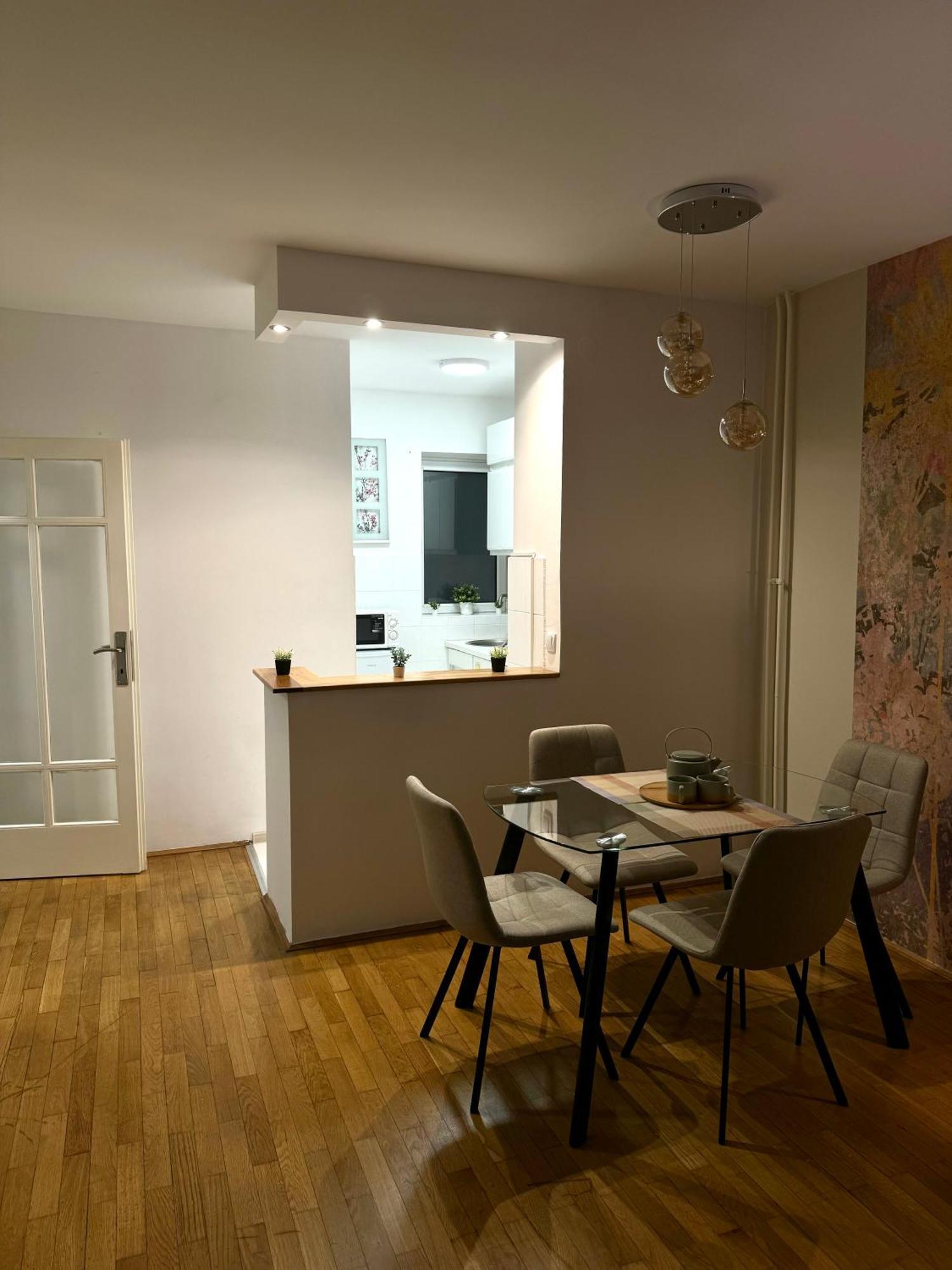 7 Emperors Central Suite Belgrad Exteriör bild