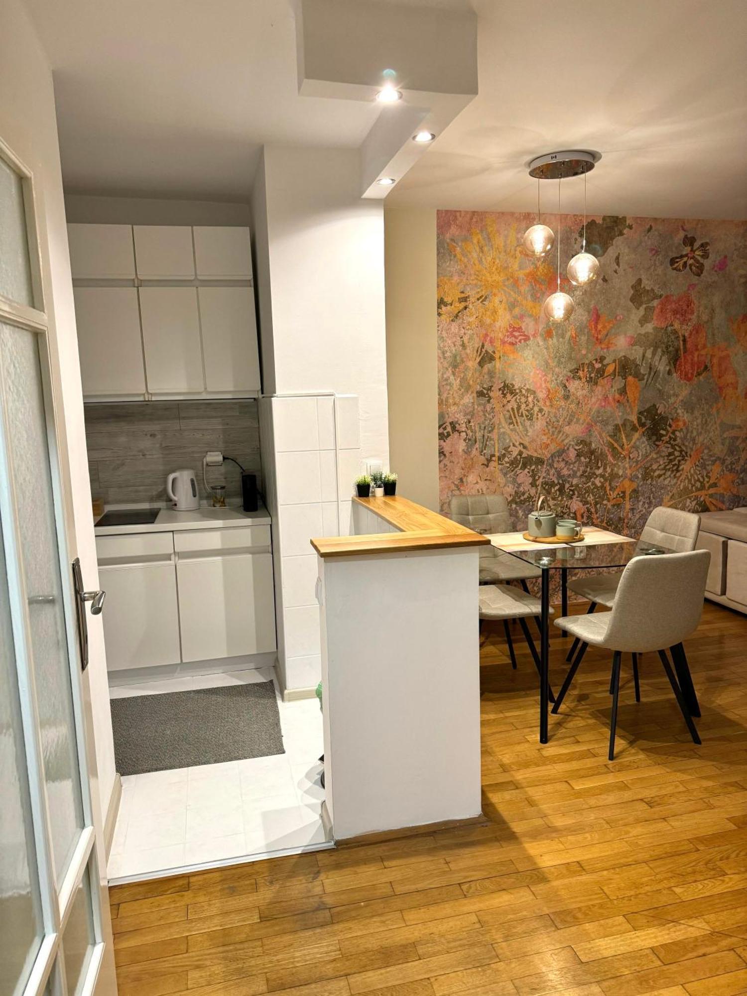 7 Emperors Central Suite Belgrad Exteriör bild